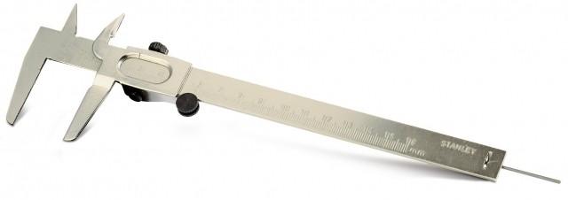 Pied à coulisse universel 1/10